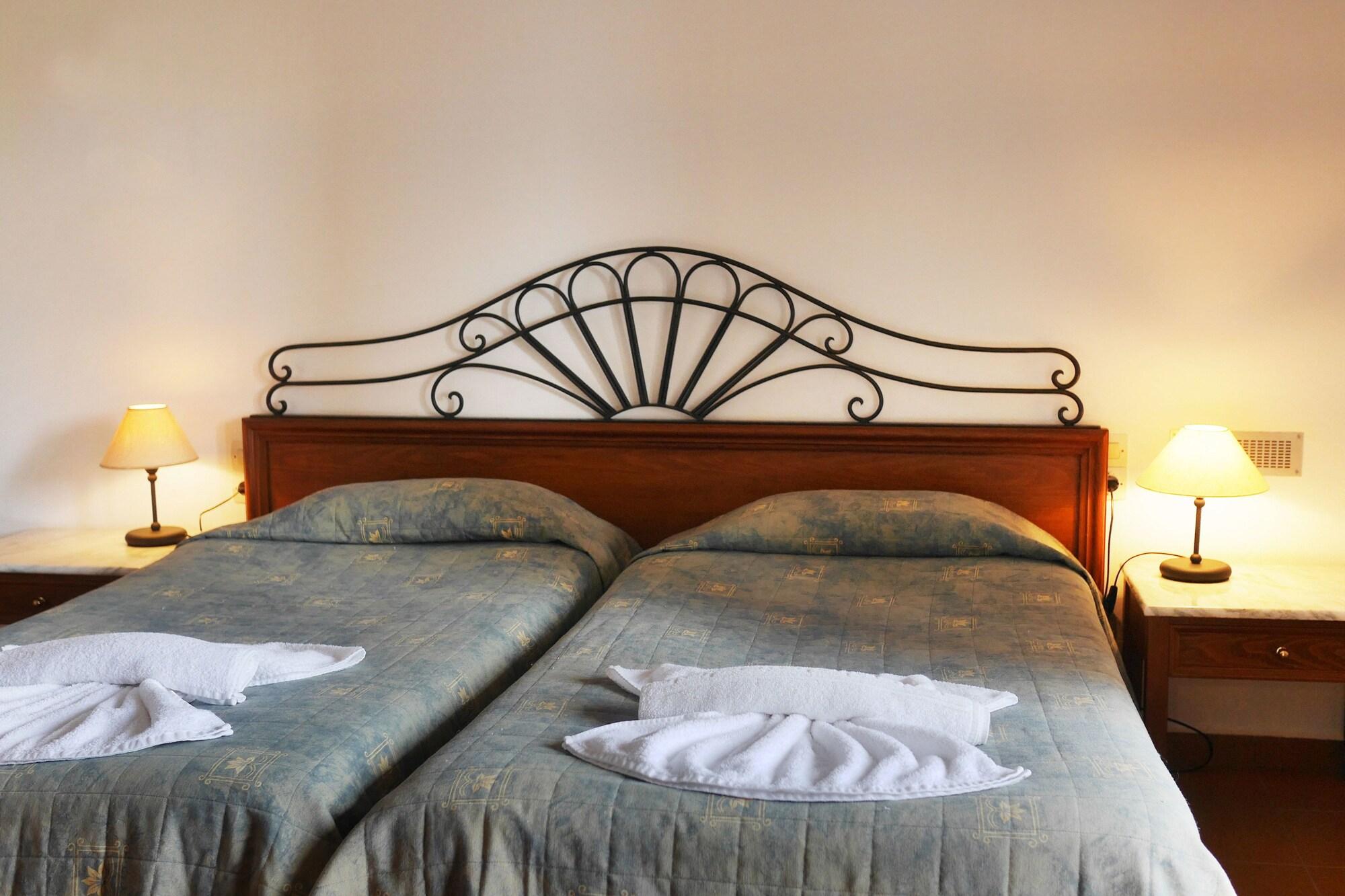 Areti Aparthotel Ханя Екстериор снимка