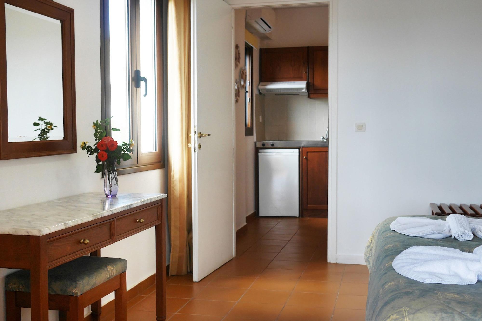 Areti Aparthotel Ханя Екстериор снимка