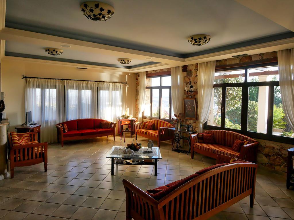 Areti Aparthotel Ханя Екстериор снимка